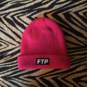 FTP MAGENTA BEANIE